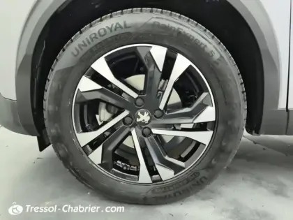 Photo 21 Peugeot 2008  PureTech 130 S&S BVM6 Allure