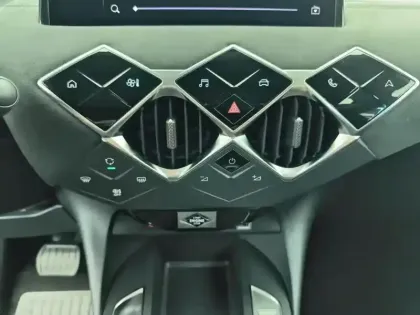 Photo 12 DS DS 3  E-Tense Performance Line