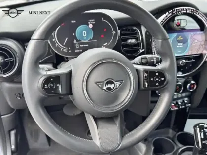 Photo 6 Mini Mini  Cooper 136ch  Edition Camden BVA7