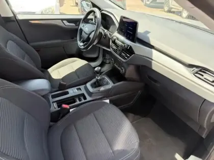 Photo 10 Ford Kuga  1.5 EcoBlue 120ch Titanium
