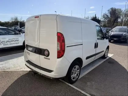 Photo 18 Fiat Doblo  Cargo 1.6 Multijet 105ch Pack Professional E6