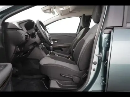 Photo 13 Dacia Jogger  1.6 hybrid 140ch Extreme 7 places -24