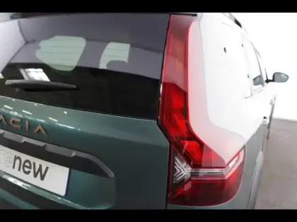 Photo 11 Dacia Jogger  1.6 hybrid 140ch Extreme 7 places -24