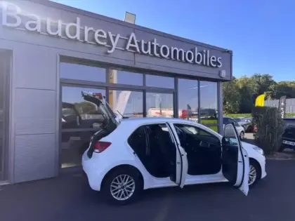 Photo 13 Kia Rio  1.0 T-GDI 100ch ISG Active Euro6d-T