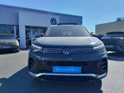 Photo 6 Volkswagen Tiguan  1.5 eTSI 150ch R-Line Edition DSG7