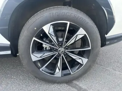 Photo 8 Mg EHS  1.5 Hybrid+ 224ch Luxury