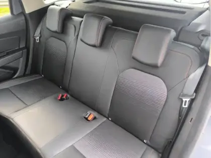Photo 10 Dacia Duster  1.3 TCe 150ch FAP Extreme 4x2 EDC