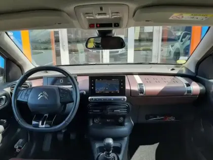 Photo 12 Citroën C4  Cactus BlueHDi 100ch S&S Shine E6.d-TEMP