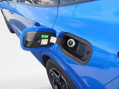 Photo 9 Ford Kuga  2.5 Duratec 180ch Hybrid FlexiFuel ST-Line X Powershift
