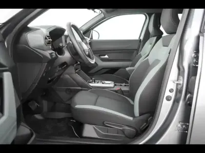 Photo 14 Dacia Duster  1.6 hybrid 140ch Extreme