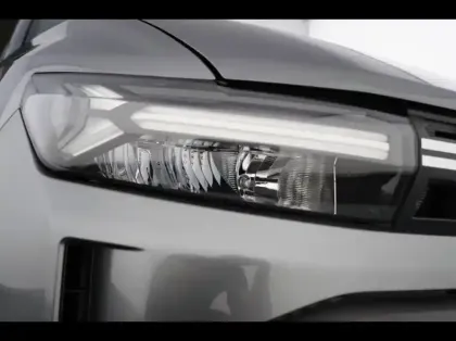 Photo 11 Dacia Duster  1.6 hybrid 140ch Extreme