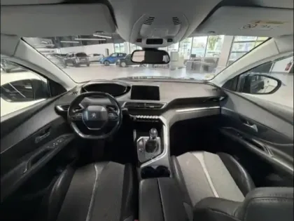 Photo 13 Peugeot 3008  1.5 BlueHDi 130ch E6.c Allure S&S