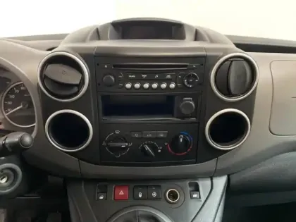 Photo 9 Peugeot Partner  Tepee 1.2 110 Regulateur Bluetooth Clim