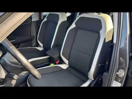 Photo 11 Volkswagen T-roc  1.5 TSI EVO 150ch Carat Euro6d-T