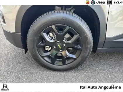Photo 10 Jeep Avenger  1.2 Turbo T3 145ch MHEV Upland BVR6 4xe