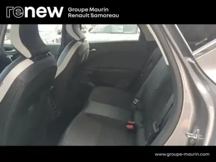 Photo 9 Renault Captur  1.6 E-Tech hybride 145ch Intens -21