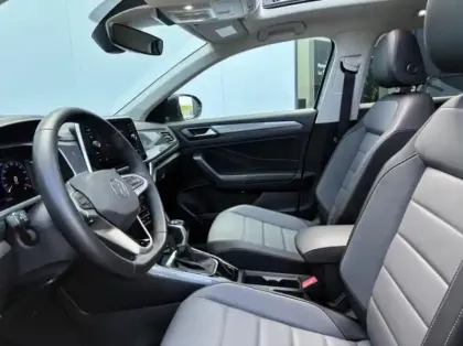 Photo 12 Volkswagen T-roc  1.5 TSI EVO 150ch Style Exclusive DSG7
