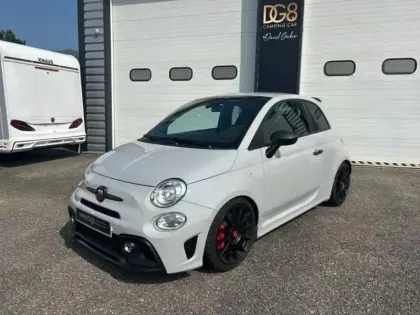 Photo Abarth 500 695 70 Anniversario