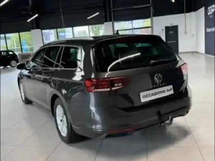 Photo 6 Volkswagen Passat  SW 2.0 TDI EVO 150ch Life Plus DSG7