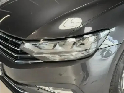 Photo 7 Volkswagen Passat  SW 2.0 TDI EVO 150ch Life Plus DSG7
