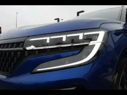 Photo 6 Renault Austral  1.2 E-Tech full hybrid 200ch Iconic esprit Alpine- 24