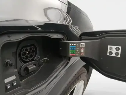 Photo 9 Renault Scenic  E-Tech Electric 220ch 87kWh Techno option Iconic grande autonomie -25