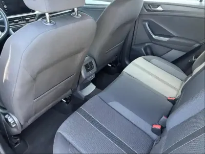 Photo 21 Volkswagen T-roc  1.5 TSI EVO 150ch Life DSG7