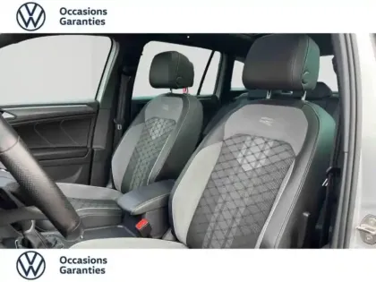 Photo 11 Volkswagen Tiguan  2.0 TDI 150ch R-Line DSG7