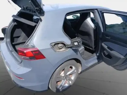 Photo 9 Volkswagen Golf  1.5 eTSI OPF 130ch R-Line DSG7