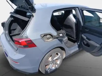 Photo 54 Volkswagen Golf  1.5 eTSI OPF 130ch R-Line DSG7