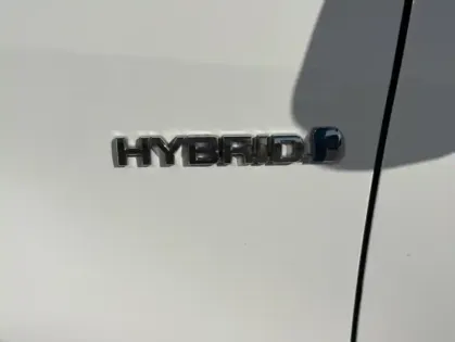 Photo 35 Toyota Yaris Hybride IV 116h France