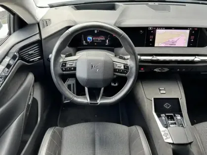 Photo 31 DS DS 4 II PURETECH 130 PERFORMANCE LINE + AUTO
