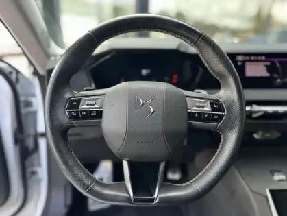 Photo 15 DS DS 4 II PURETECH 130 PERFORMANCE LINE + AUTO