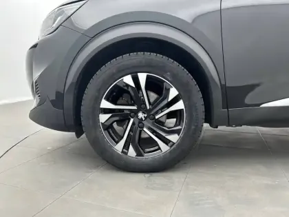 Photo 12 Peugeot 2008  PureTech 130 S&S EAT8