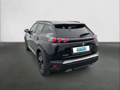Photo 6 Peugeot 2008  PureTech 130 S&S EAT8