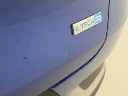 Photo 19 Renault Captur  E-Tech Plug-in 160 - 21