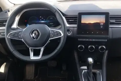 Photo 8 Renault Captur  E-Tech Plug-in 160 - 21