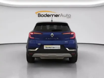 Photo 12 Renault Captur  E-Tech Plug-in 160 - 21