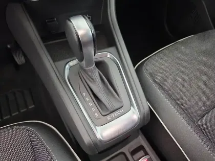 Photo 22 Renault Captur  E-Tech Plug-in 160 - 21