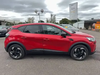 Photo 11 Renault Captur  E-Tech full hybrid 145 ch