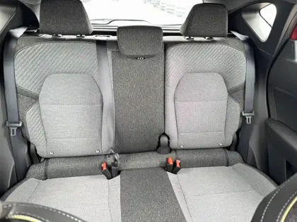 Photo 24 Renault Captur  E-Tech full hybrid 145 ch