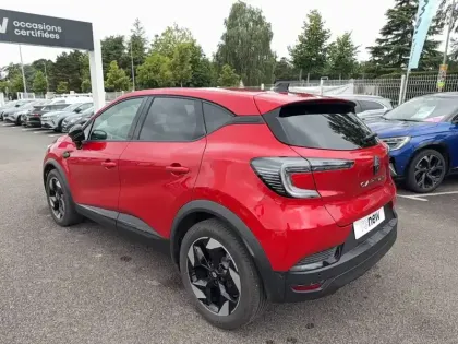 Photo 8 Renault Captur  E-Tech full hybrid 145 ch