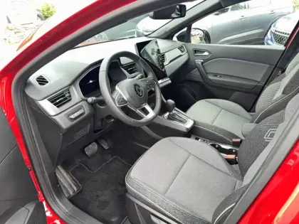 Photo 25 Renault Captur  E-Tech full hybrid 145 ch