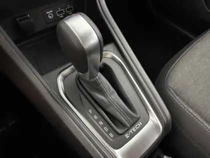 Photo 21 Renault Captur  E-Tech 145 - 21