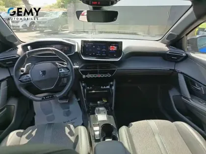 Photo 39 Peugeot 208  Hybrid 136 e-DCS6