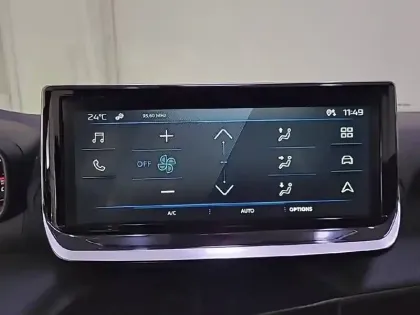 Photo 22 Peugeot 2008  PureTech 100 S&S BVM6