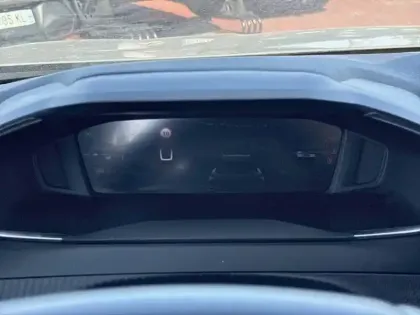 Photo 40 Peugeot 2008  PureTech 100 S&S BVM6