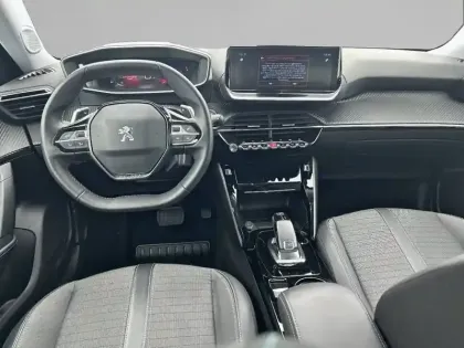 Photo 7 Peugeot 2008  BlueHDi 130 S&S EAT8
