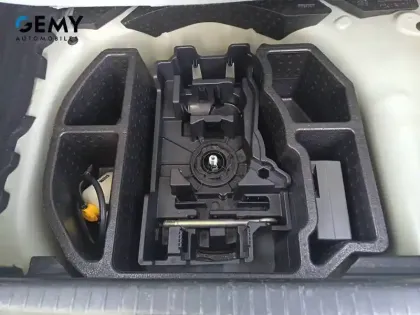 Photo 11 Peugeot 208  PureTech 75 S&S BVM5