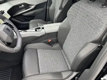 Photo 10 Peugeot 3008  Hybrid 145 e-DCS6